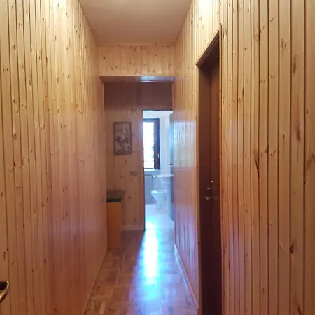 بيت خشبي La Casa Nel Bosco كاميغلياتيلو سيلانو