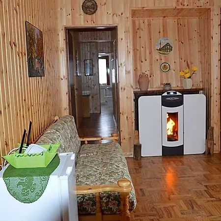 بيت خشبي La Casa Nel Bosco كاميغلياتيلو سيلانو