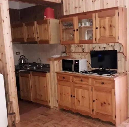 La Casa Nel Bosco אכסניה קמיליאטלו סילאנו