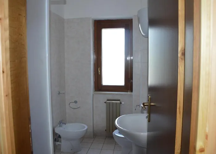 La Casa Nel Bosco אכסניה *